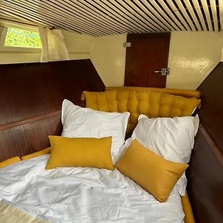 Sejour Insolite Sur Un Bateau